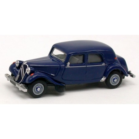 Citroen Traction 11B de 1952 bleu nuit