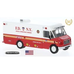 Freightliner MT-55 ambulance FDNY (Pompiers de New-York - 2013) - série très imitée