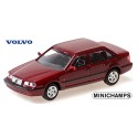 Volvo 850 Saloon (berline de 1994) rouge bordeaux métallisé