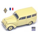 Renault Juvaquatre familiale vitrée (1938) beige