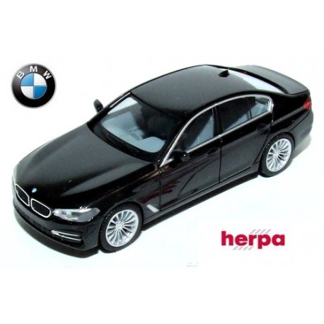 BMW 5er berline (Type G 30 -  2017) noire - sold out by Herpa