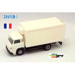 Saviem SG3 camion fourgon isotherme blanc avec portes ouvrantes